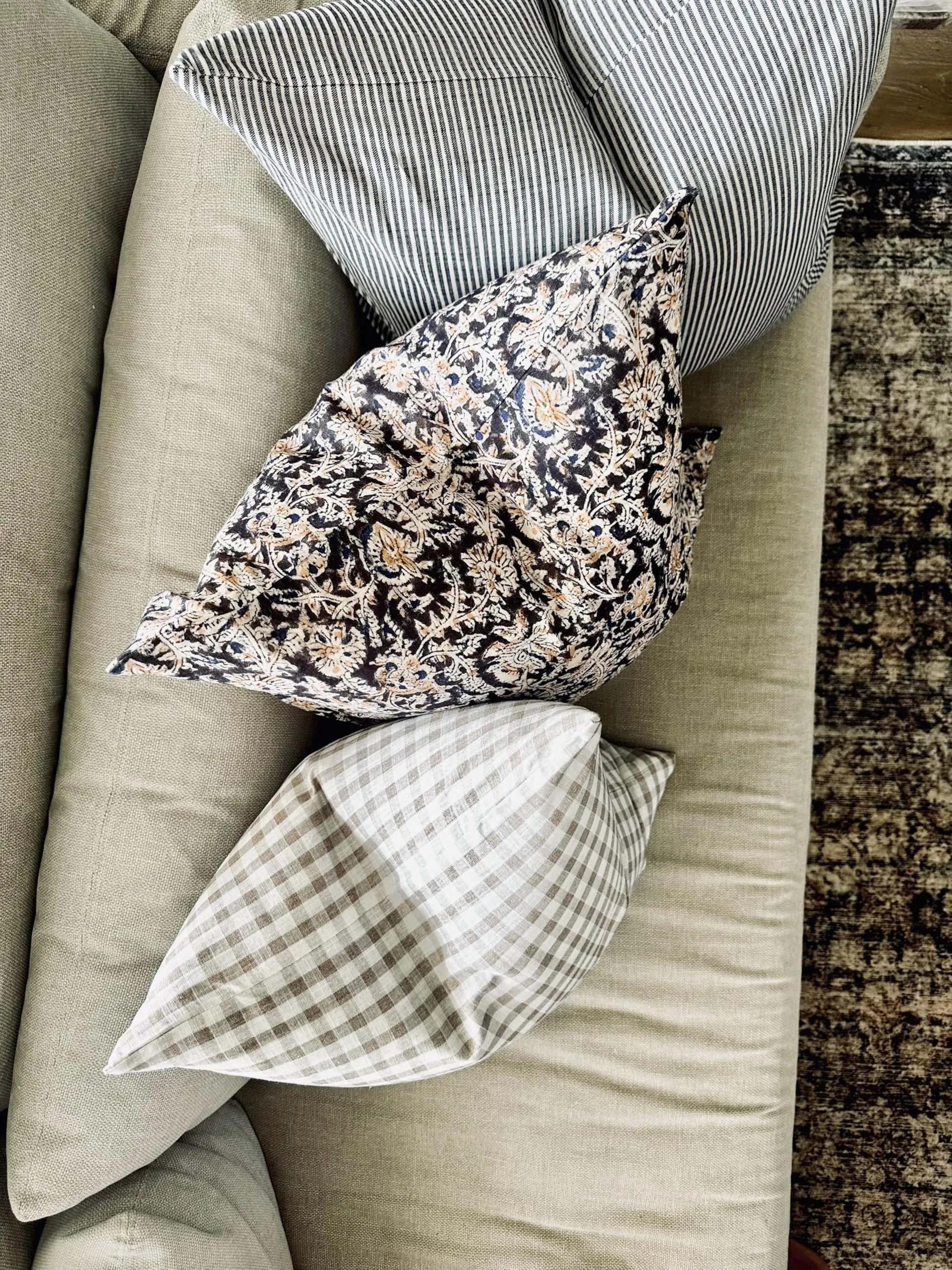 Pillow Cover 100% Linen 20 x 20 inches Double Sided Block Print with Zipper for Easy Removal Home Decor Shabby Chic Farmhouse Neutral Decorative Sofa Couch Accent (Plaid White Grey)