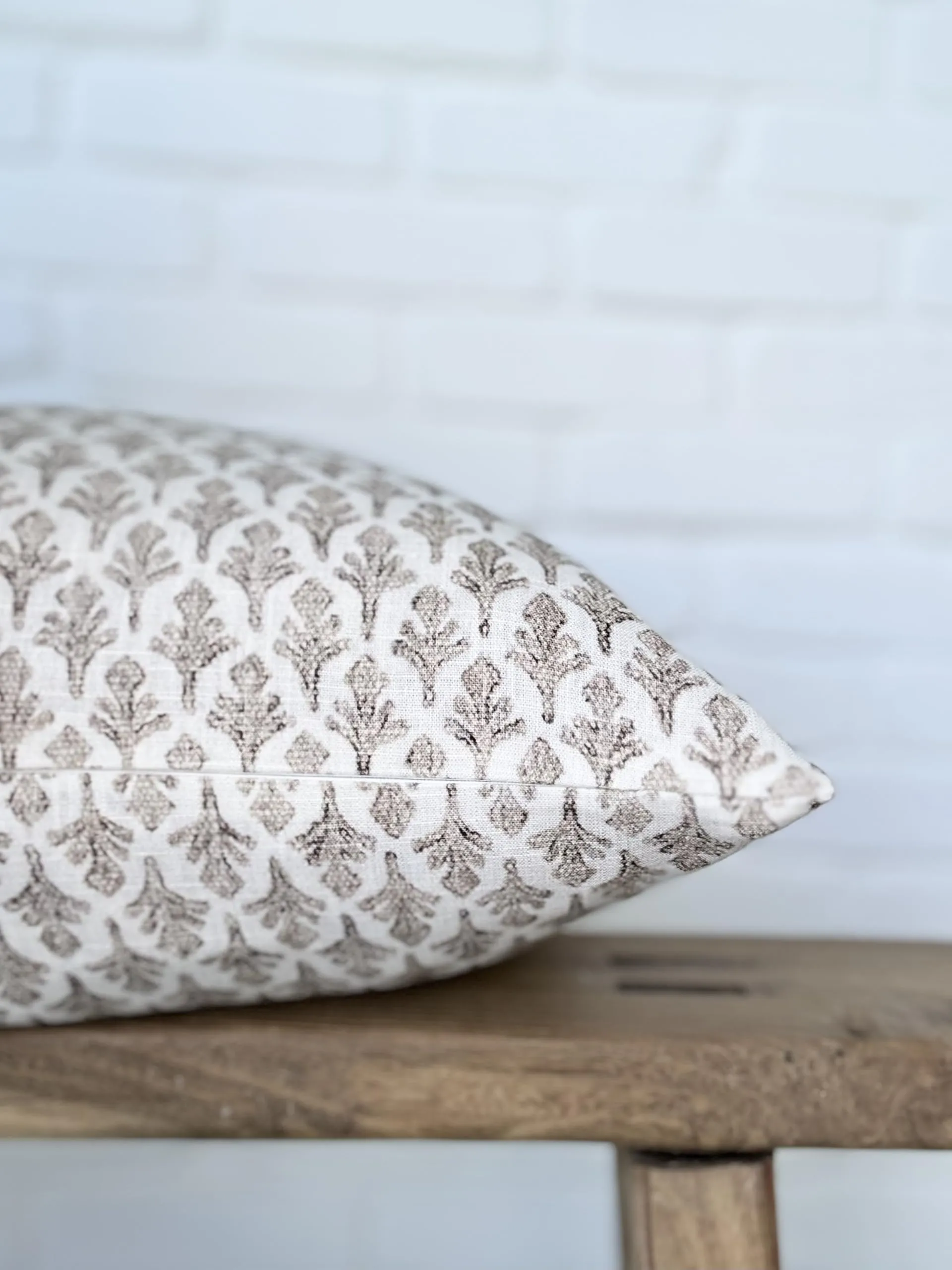 Pillow Cover 100% Linen 20 x 20 inches Double Sided Block Print with Zipper for Easy Removal Home Decor Shabby Chic Farmhouse Neutral Decorative Sofa Couch Accent (Plaid White Grey)