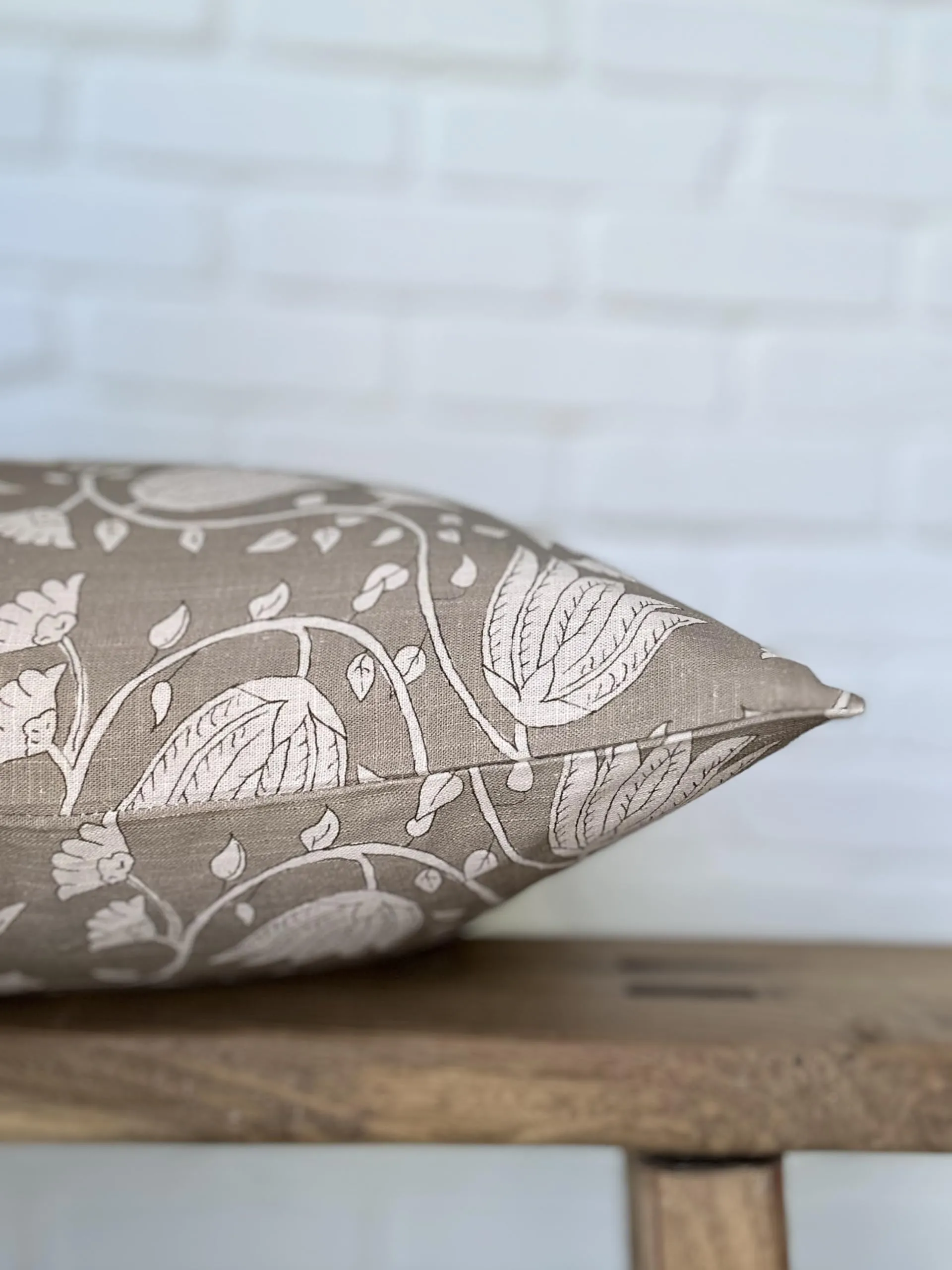 Pillow Cover 100% Linen 20 x 20 inches Double Sided Block Print with Zipper for Easy Removal Home Decor Shabby Chic Farmhouse Neutral Decorative Sofa Couch Accent (Plaid White Grey)