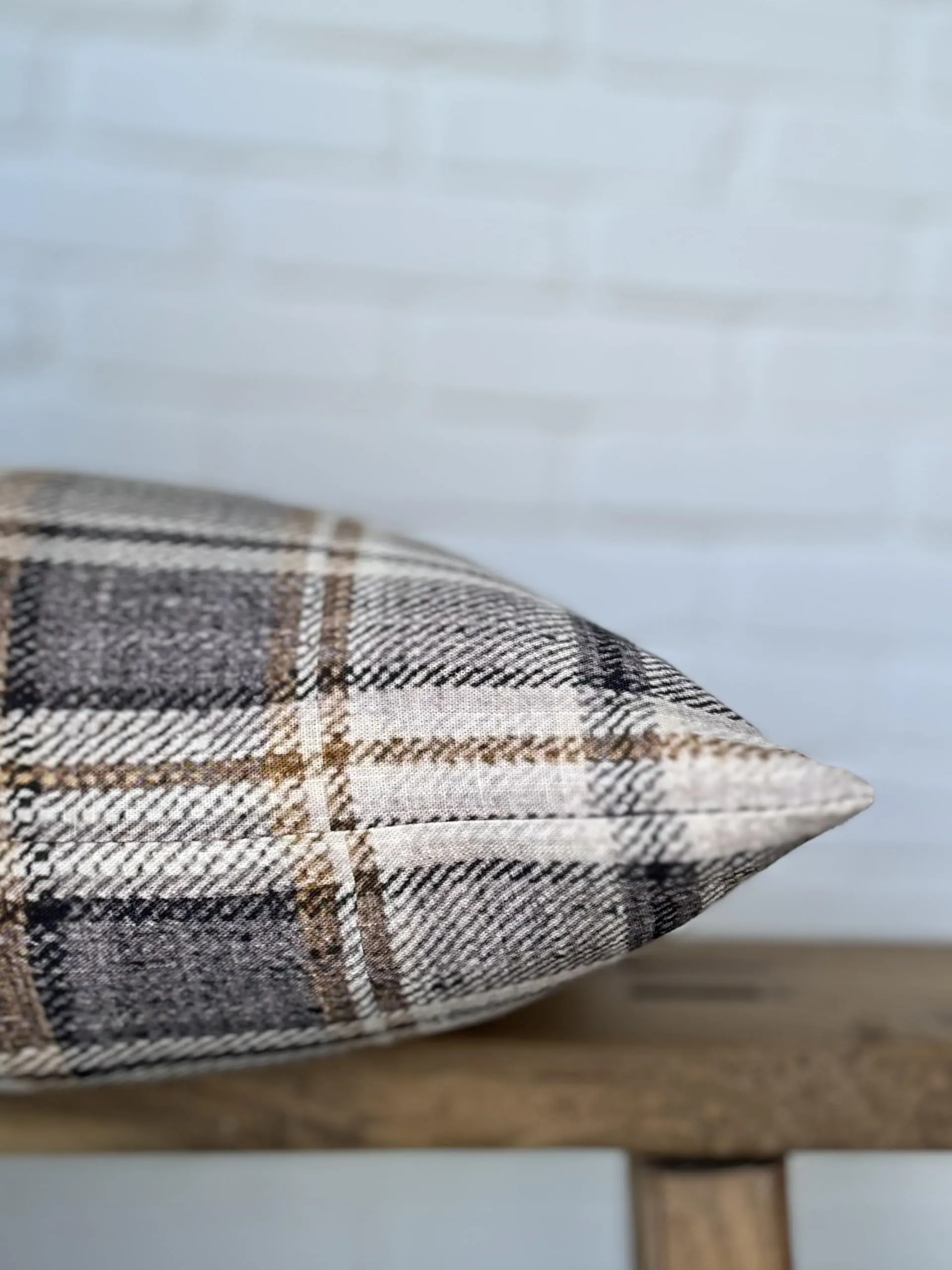 Pillow Cover 100% Linen 20 x 20 inches Double Sided Block Print with Zipper for Easy Removal Home Decor Shabby Chic Farmhouse Neutral Decorative Sofa Couch Accent (Plaid White Grey)