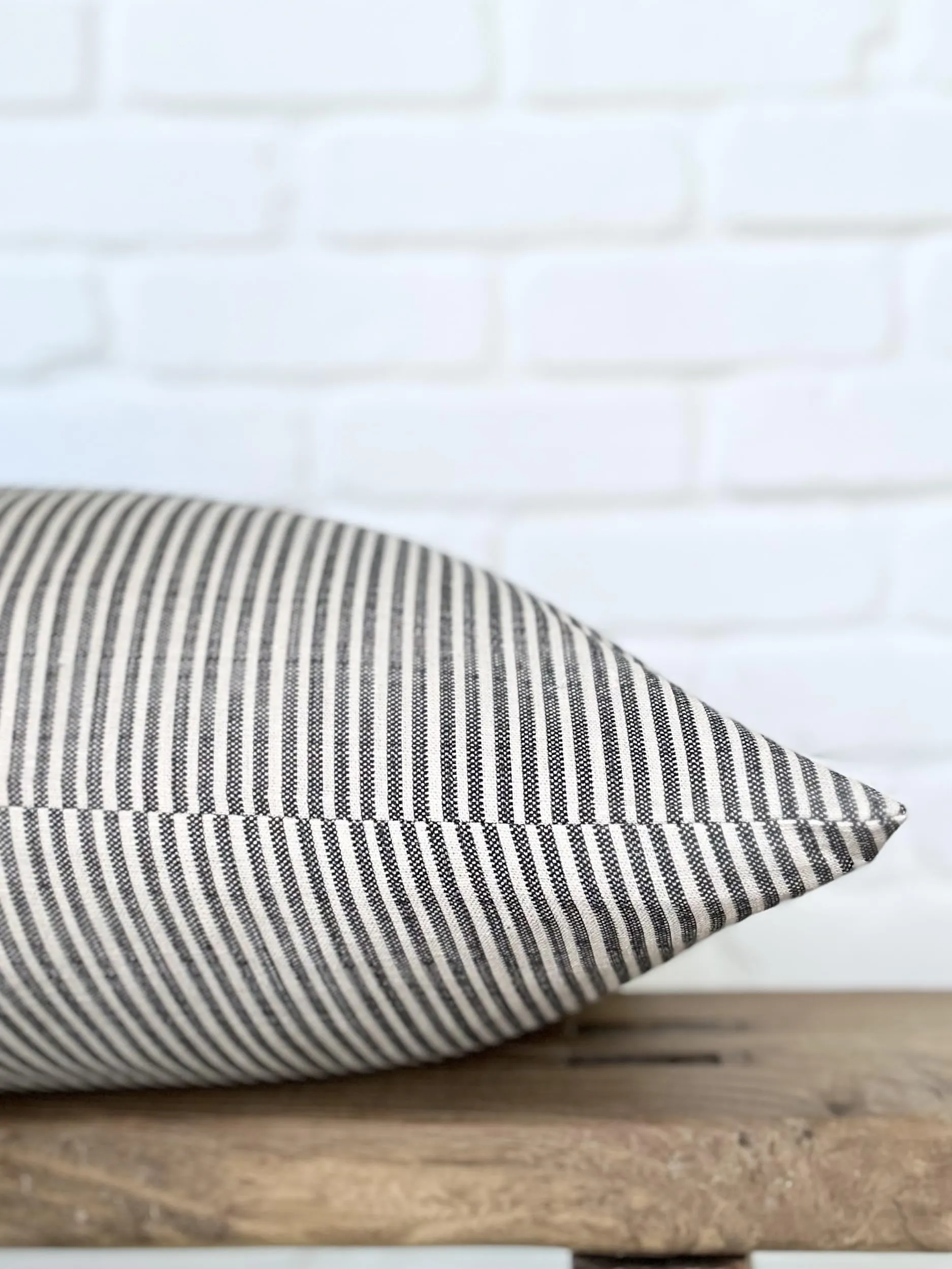 Pillow Cover 100% Linen 20 x 20 inches Double Sided Block Print with Zipper for Easy Removal Home Decor Shabby Chic Farmhouse Neutral Decorative Sofa Couch Accent (Plaid White Grey)