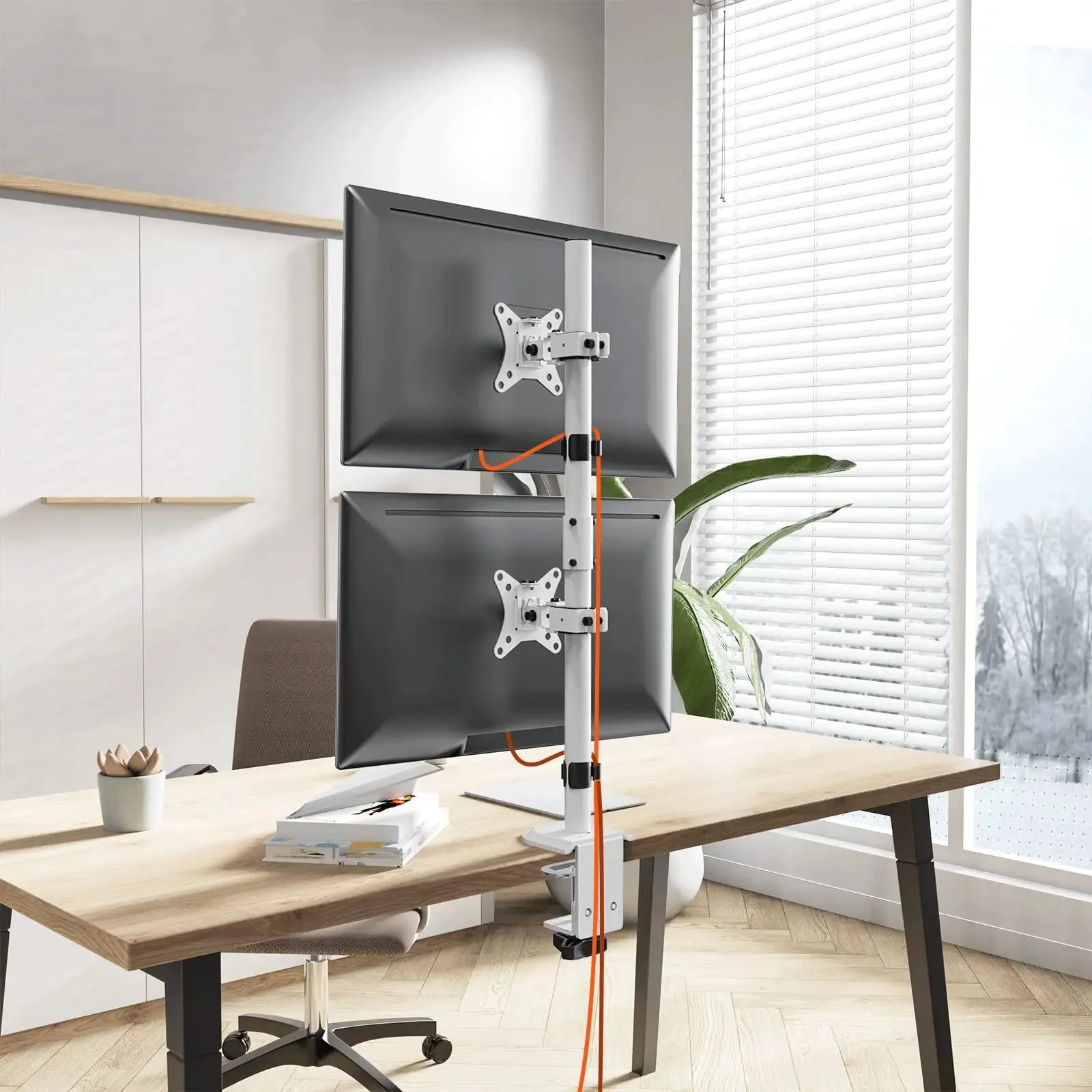 PUTORSEN Double Monitor Arm for Two Screens Up to 32 Inch